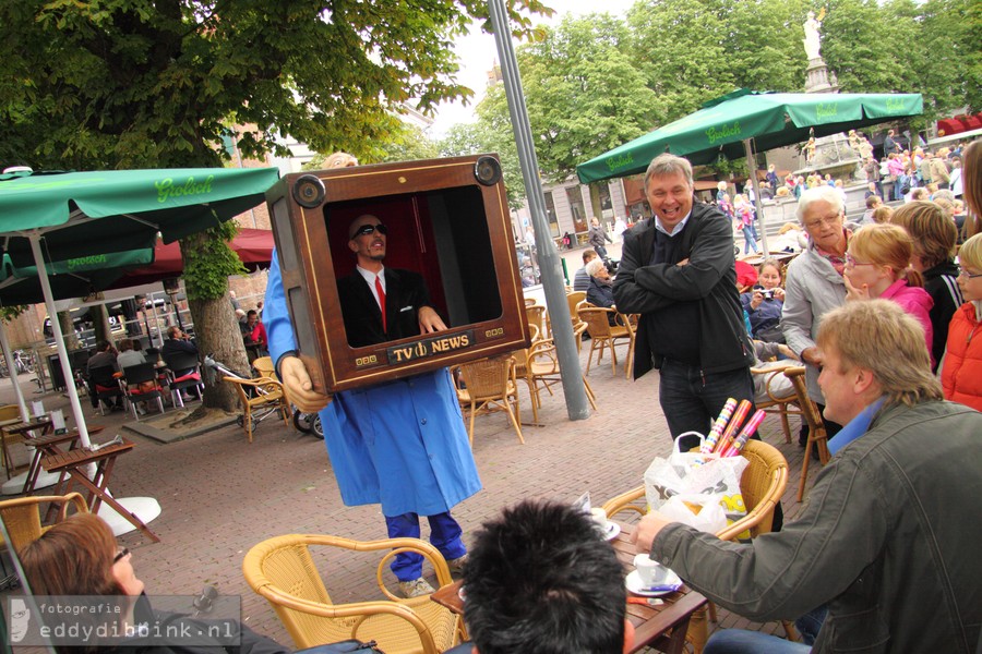 2011-07-03 Cie les Decatalogues - TV(i)Monde (Deventer Op Stelten) 001